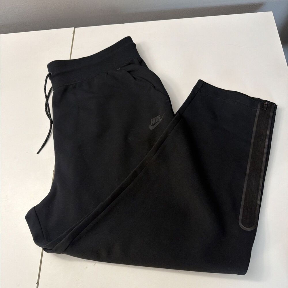 Nike Men's Loose Fit Sweatpants 2XL Straight Leg Black Drawstring Joggers NWT
